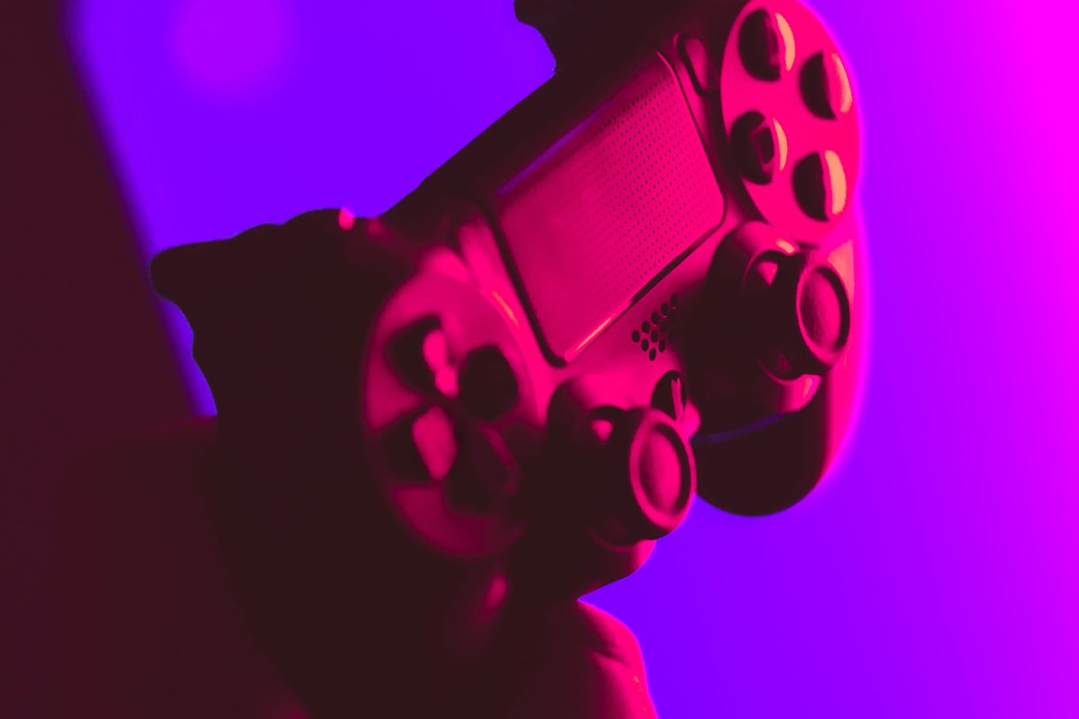 Consoles e Controles
